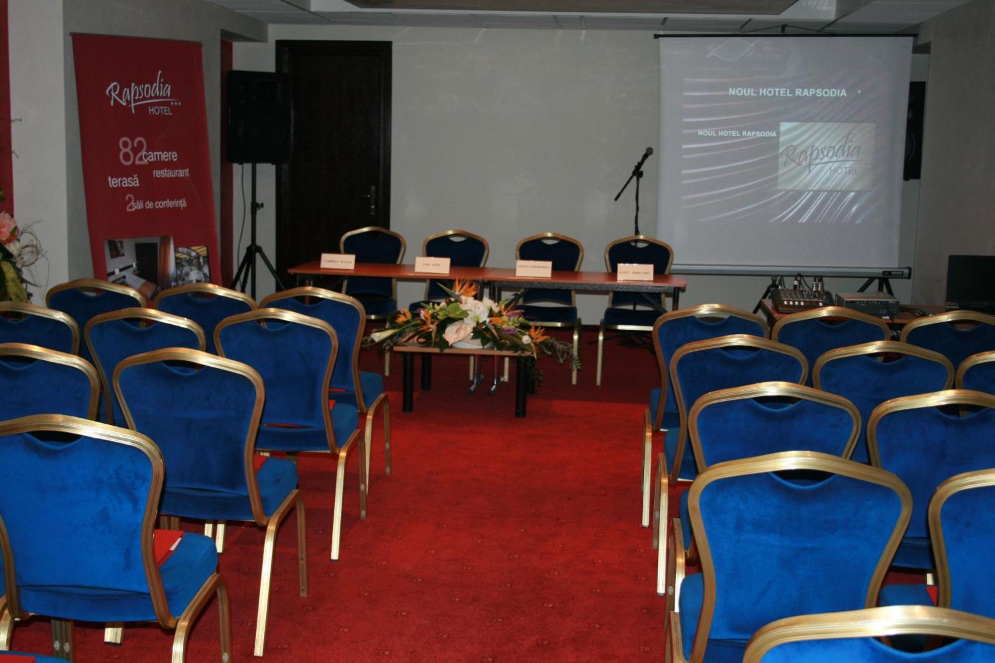 Hotel Rapsodia City Center Botoşani Facilidades foto